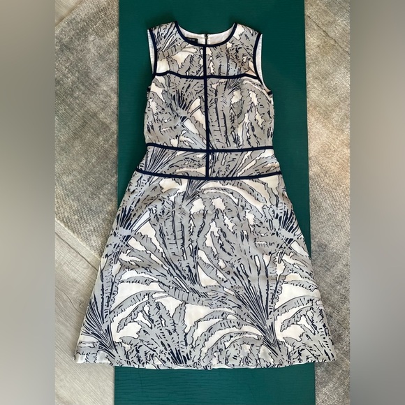 Lafayette 148 New York Damaris Tropical Print Fil Coupe Damaris Size 8 Women's - Picture 3 of 12